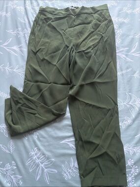 Babaton Olive Green Straight-Leg Chinos